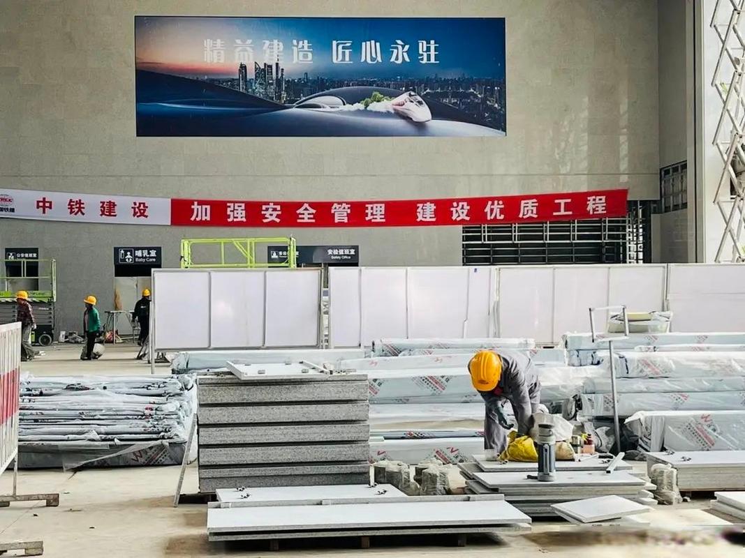 兰张三四线站房工程最新消息&rarr;】近日,记者走进古浪北站项目建设现场